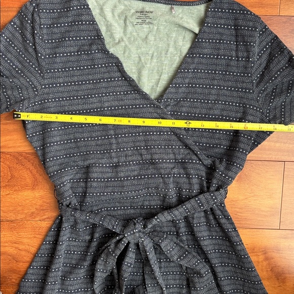 Toad & Co wrap dress - Picture 4 of 9